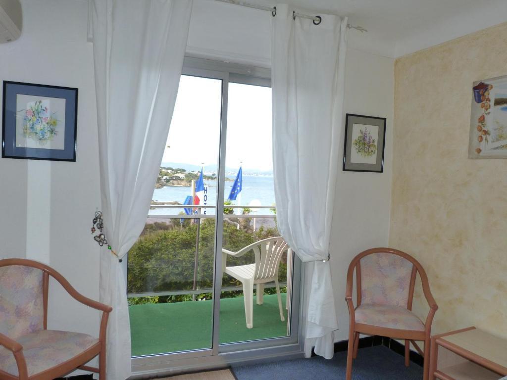 Hotel La Caravelle Fréjus Pokoj fotografie